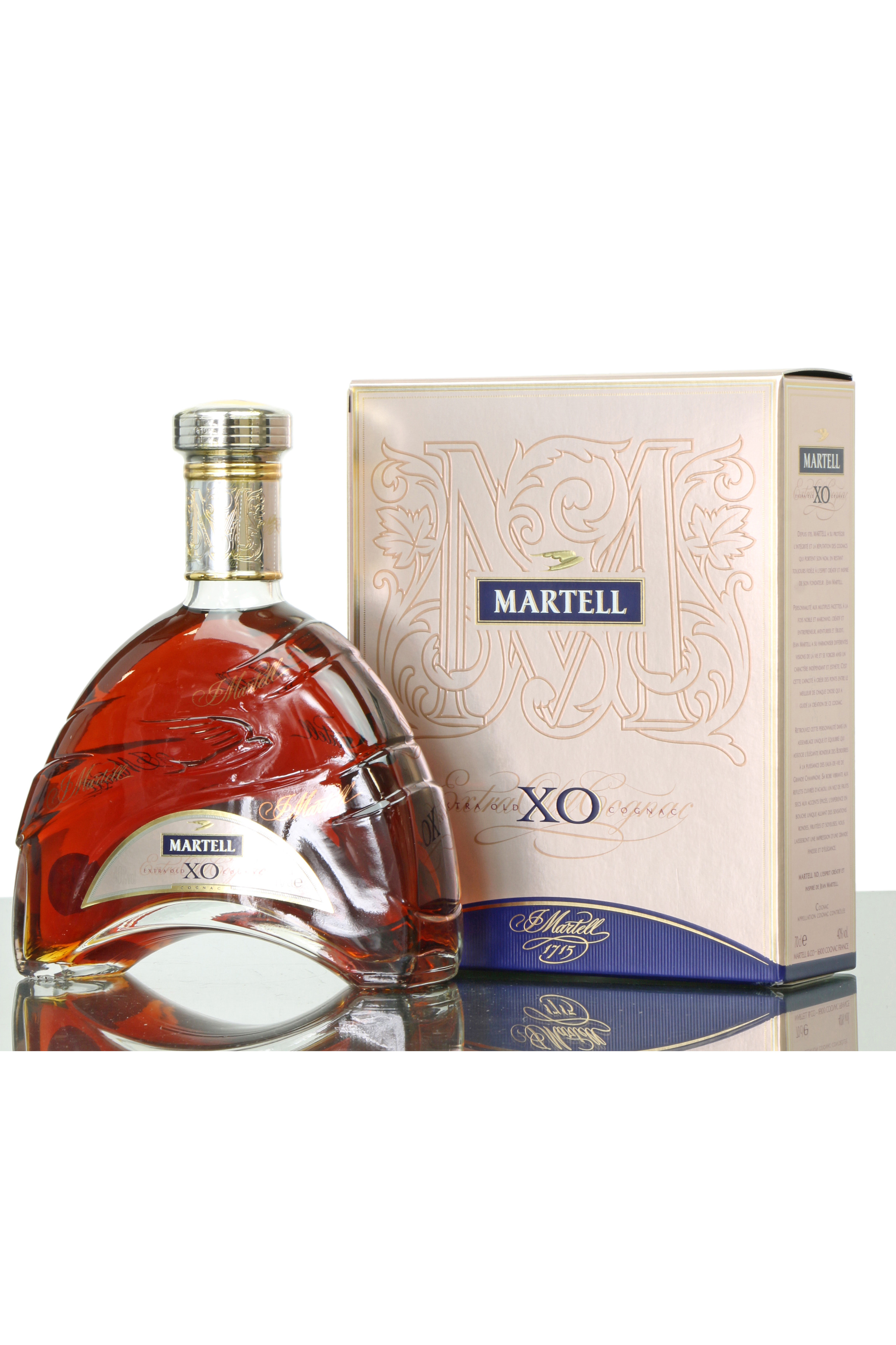 Martell xo extra old. Коньяк Extra old. Олд Бленд коньяк. Мартель Парадайс.