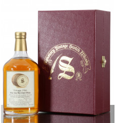 Laphroaig 30 Years Old 1966 - Signatory Vintage